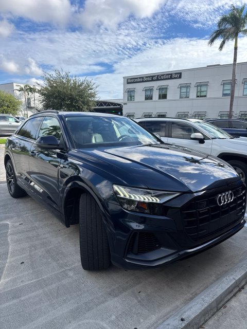 Used 2023 Audi Q8 Premium Plus AWD/4WD image 3