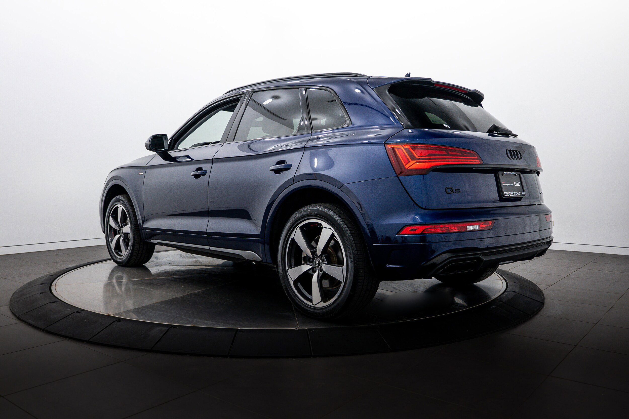 Certified 2022 Audi Q5 2.0T Premium Plus AWD/4WD image 5
