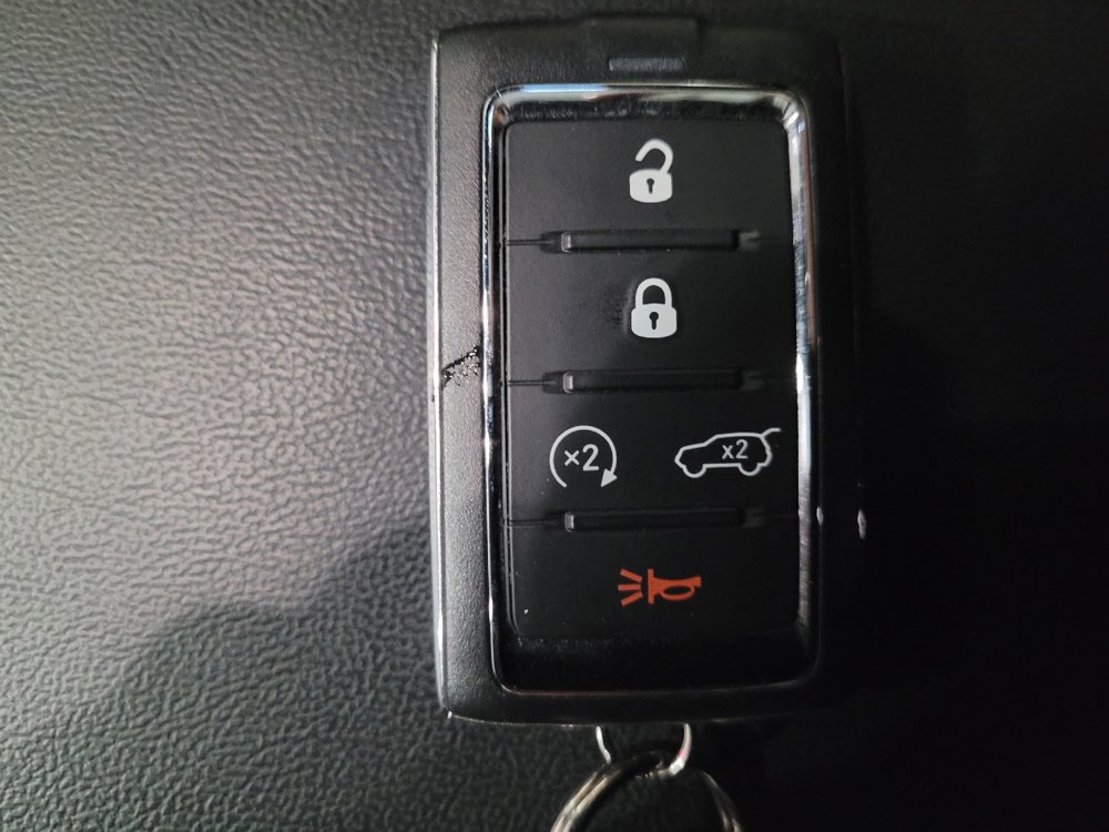 Used 2023 Jeep Grand Cherokee Altitude AWD/4WD image 32