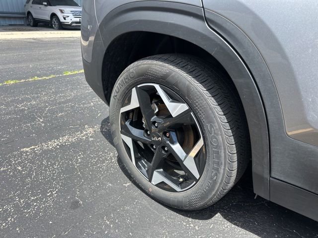 Used 2025 Kia Seltos S FWD image 7