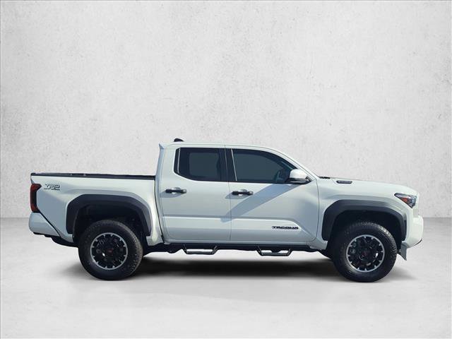Certified 2025 Toyota Tacoma TRD Off-Road image 4