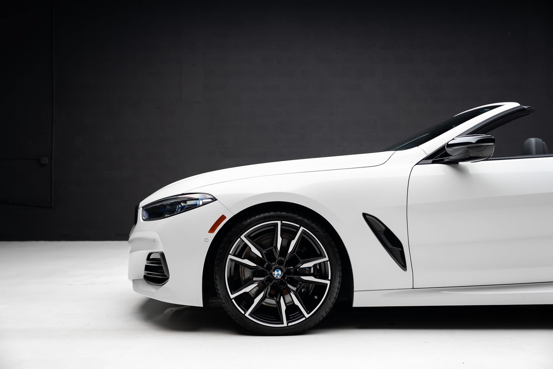 Used 2023 BMW M850i xDrive Convertible AWD/4WD image 21
