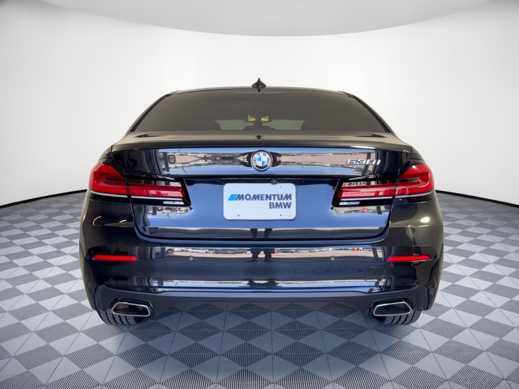 Used 2023 BMW 530i w/ Premium Package RWD image 11