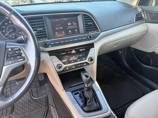 Used 2017 Hyundai Elantra Value Edition FWD image 29