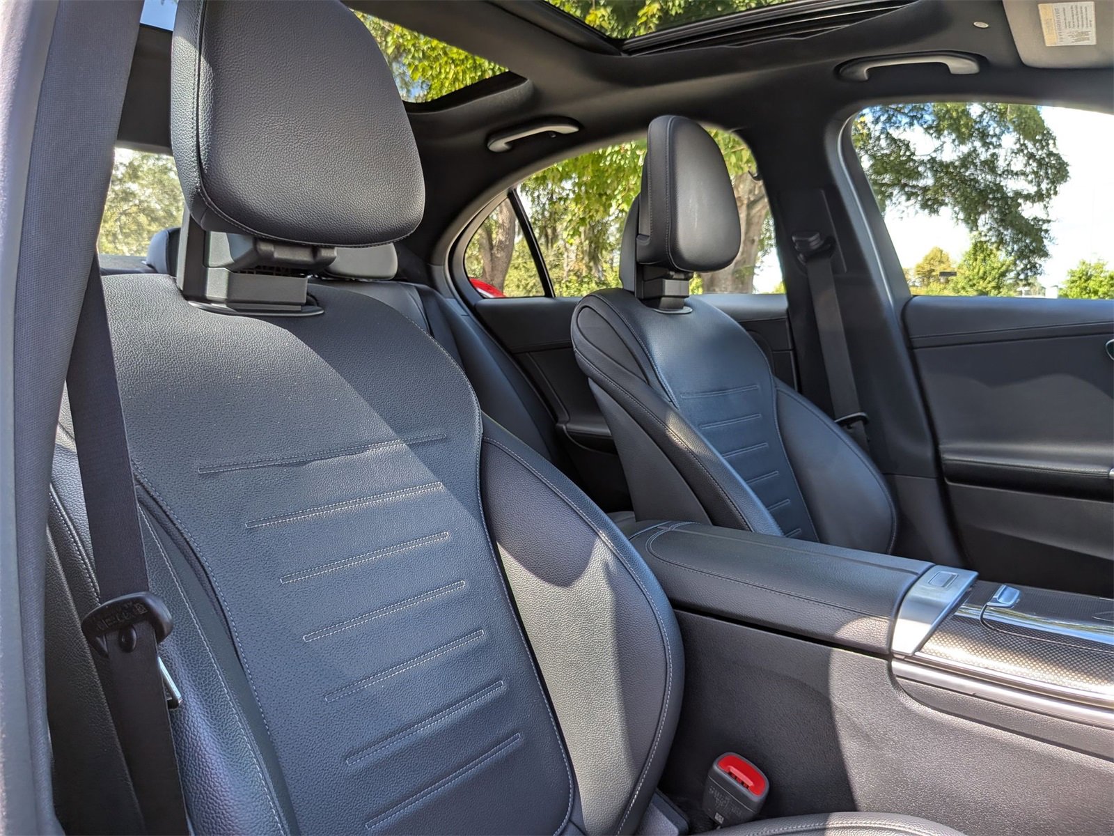 Used 2023 Mercedes-Benz C 300 C 300 image 38