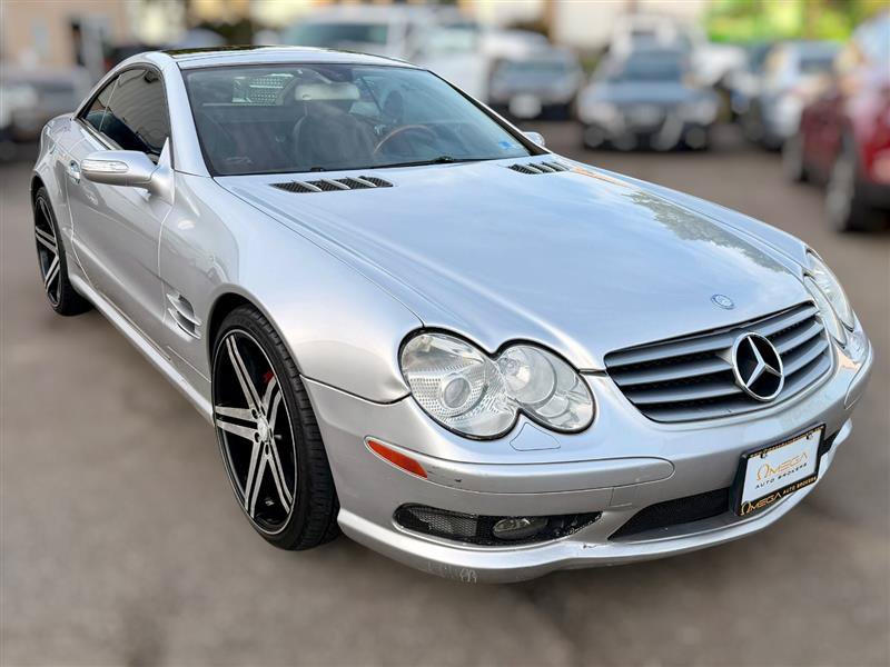 Used 2005 Mercedes-Benz SL 500 w/ AMG Sport Pkg image 4