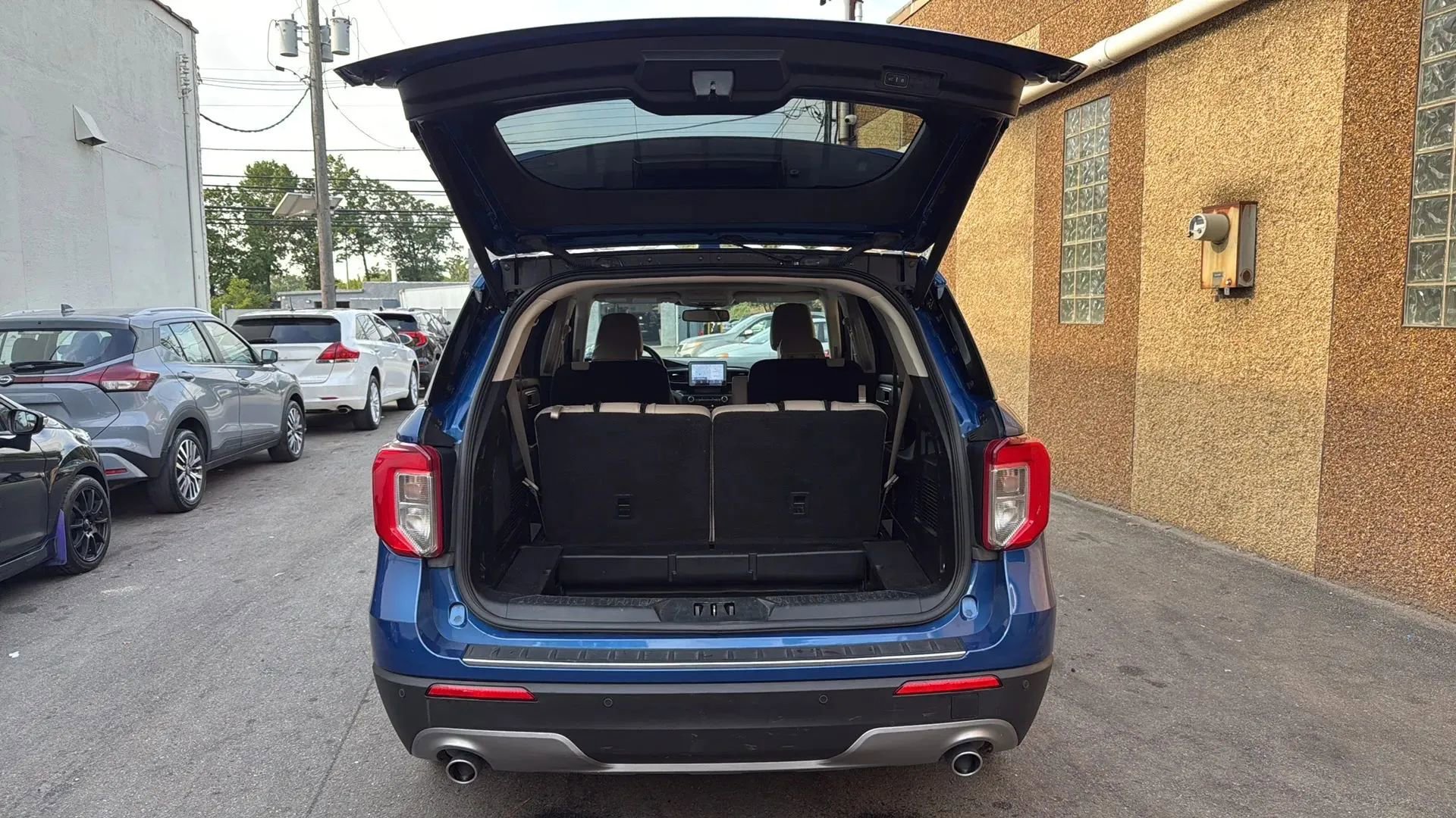 Used 2020 Ford Explorer Limited image 10