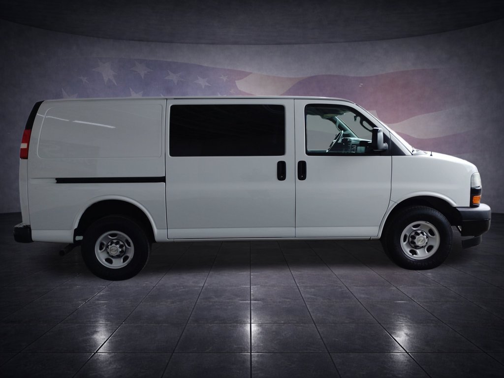 Used 2019 Chevrolet Express 2500 w/ Driver Convenience Package RWD image 6
