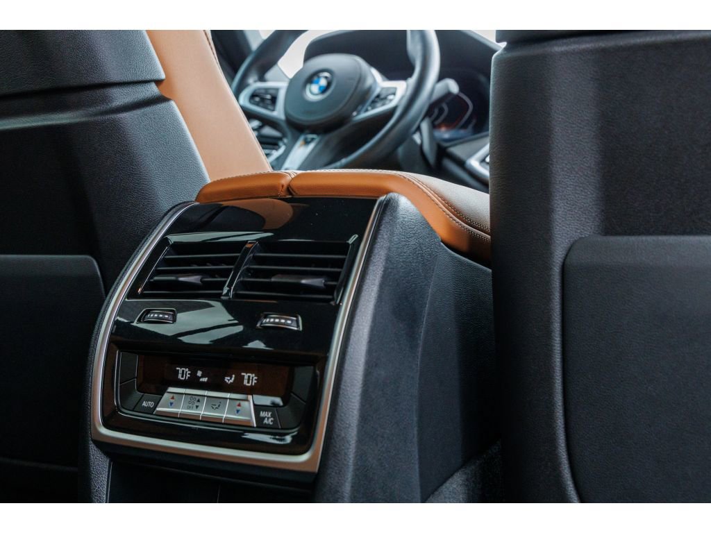 Used 2023 BMW X6 M50i w/ Parking Assistance Package image 14