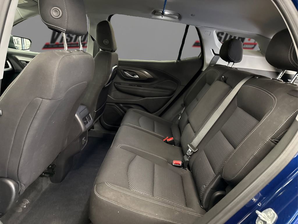 Used 2022 GMC Terrain SLE w/ Driver Convenience Package image 10