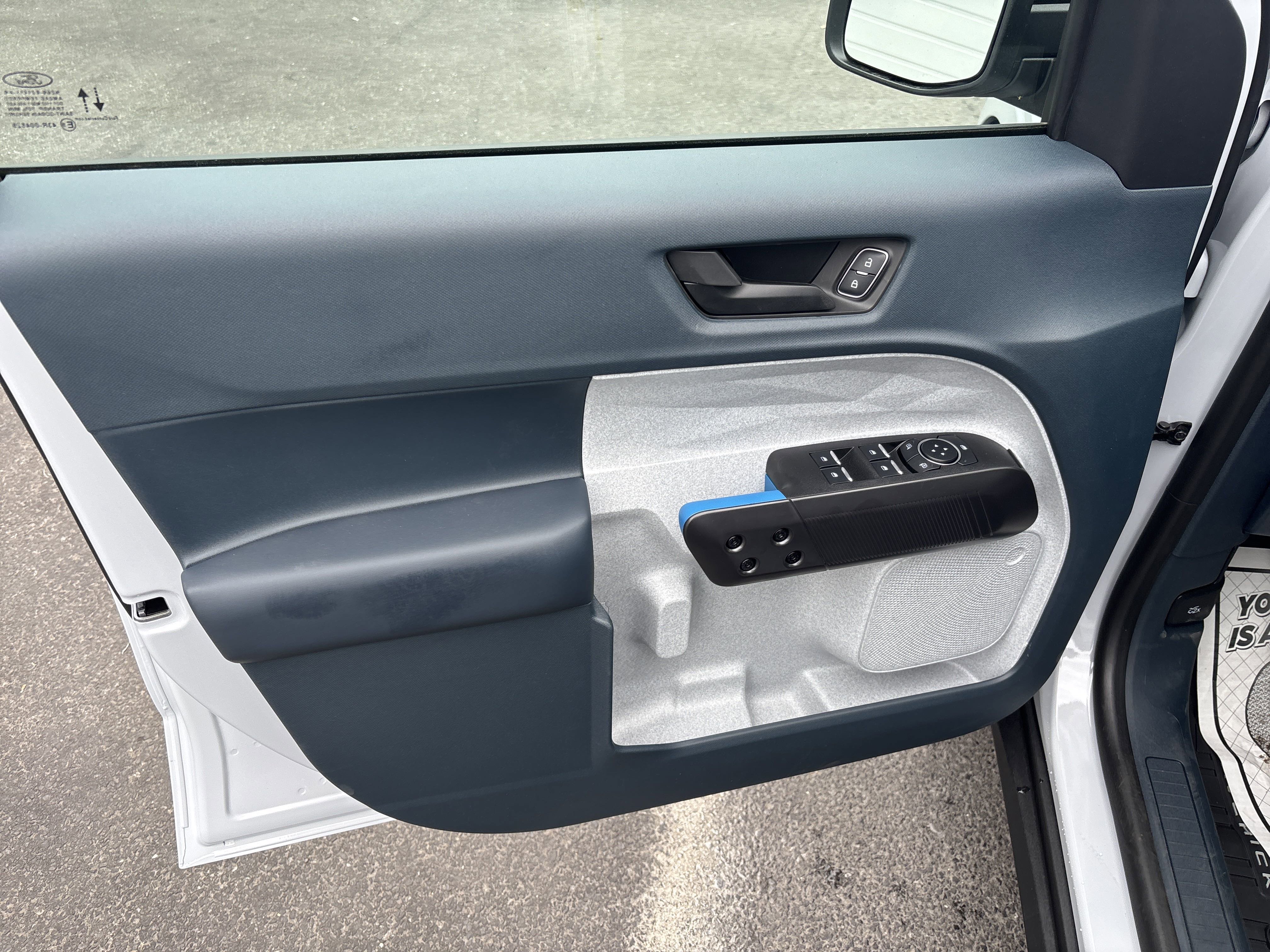 New 2025 Ford Maverick XLT w/ XLT Luxury Package image 16