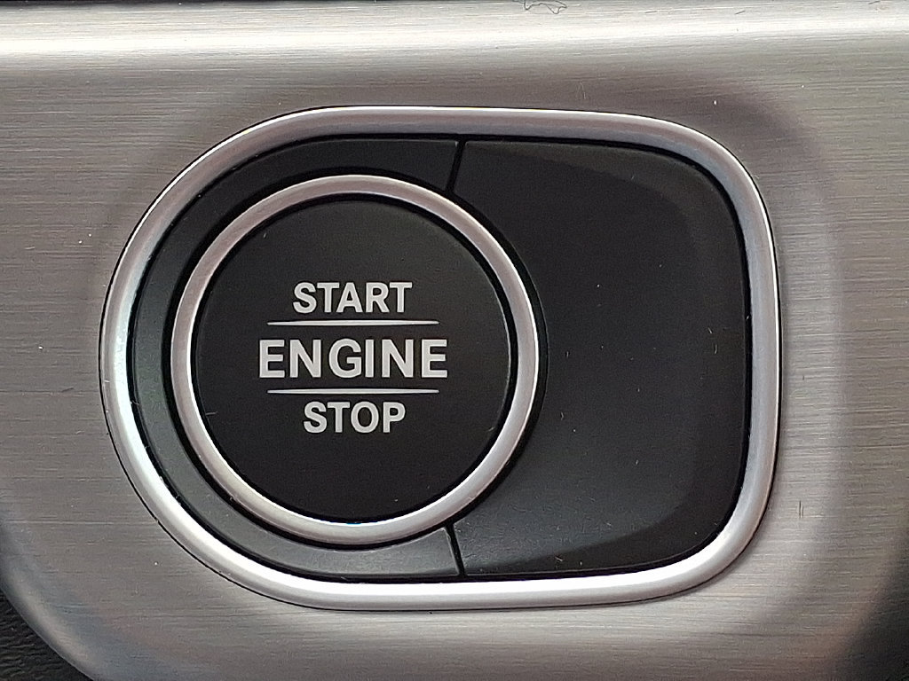 Used 2024 Mercedes-Benz G 550 image 20