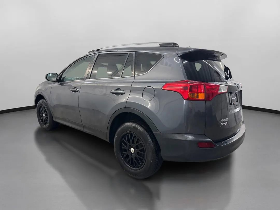 Used 2013 Toyota RAV4 LE AWD/4WD image 7
