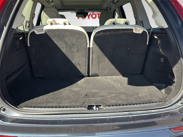 Used 2019 Volvo XC90 T6 Momentum image 15