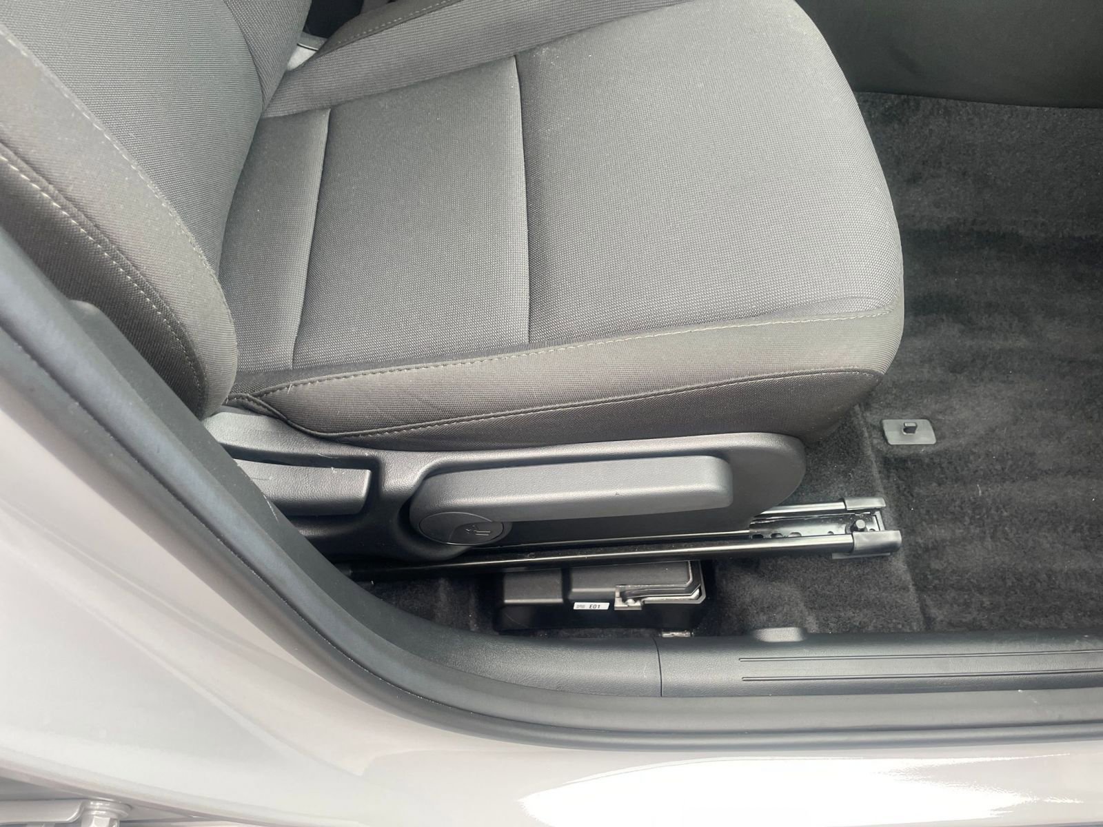 Used 2025 Hyundai Kona SEL image 29