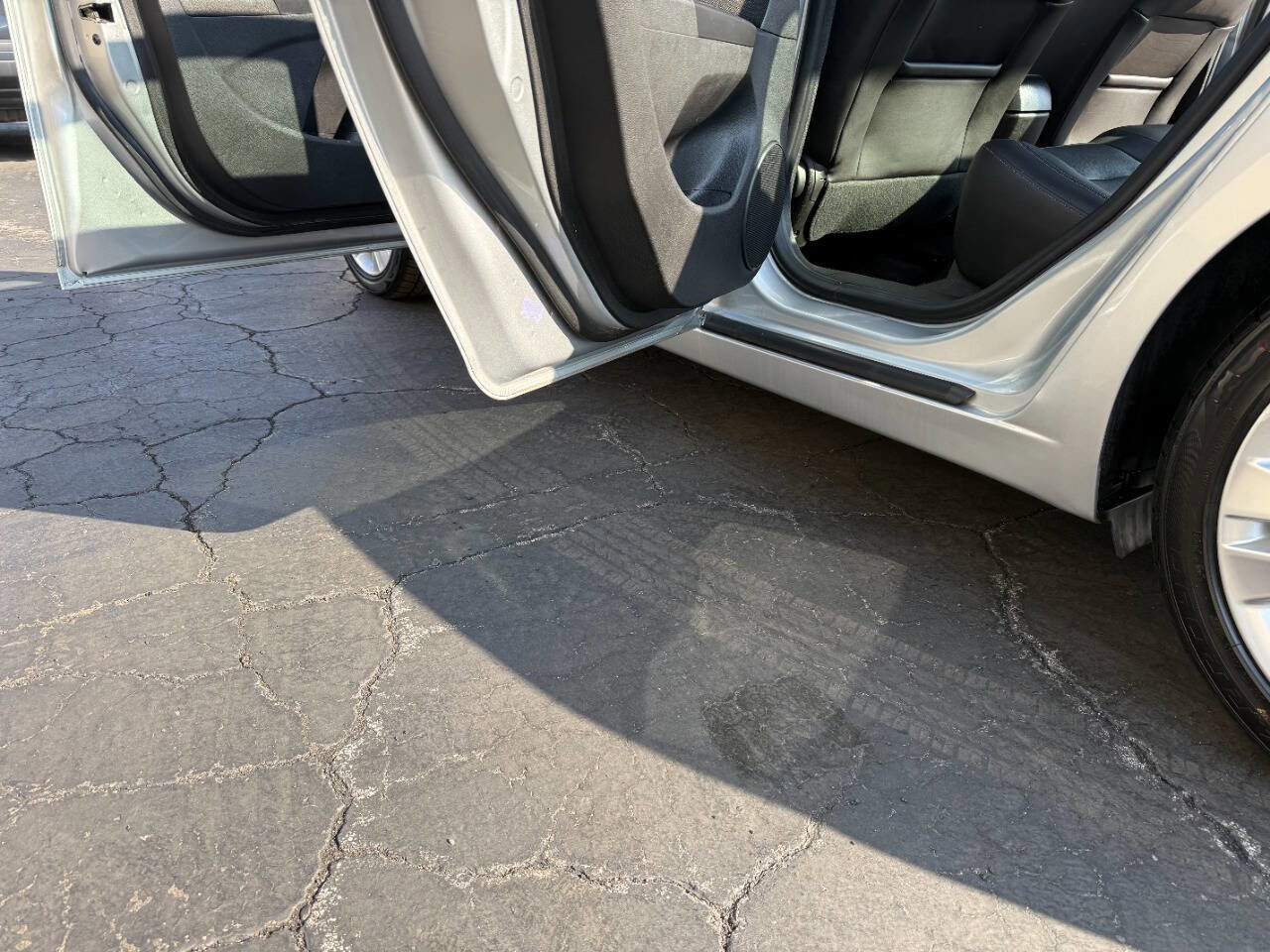 Used 2014 Chevrolet Cruze LTZ w/ Enhanced Safety Package FWD image 8