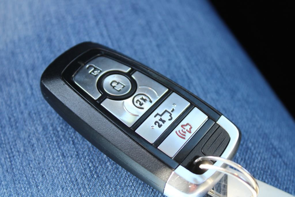 Used 2021 Ford F150 XLT w/ Equipment Group 302A High image 13