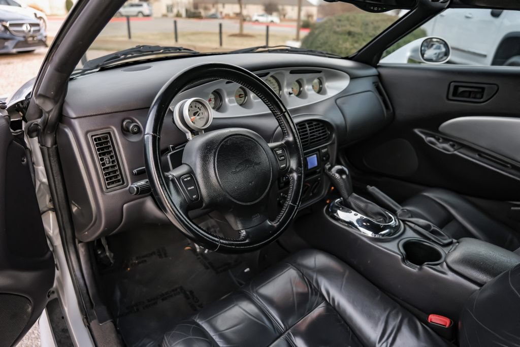 Used 2001 Chrysler Prowler RWD image 9