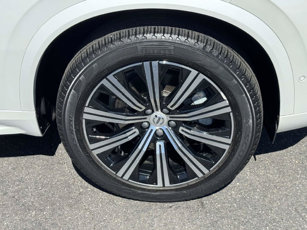 Certified 2024 Volvo XC90 B6 Plus AWD/4WD image 6