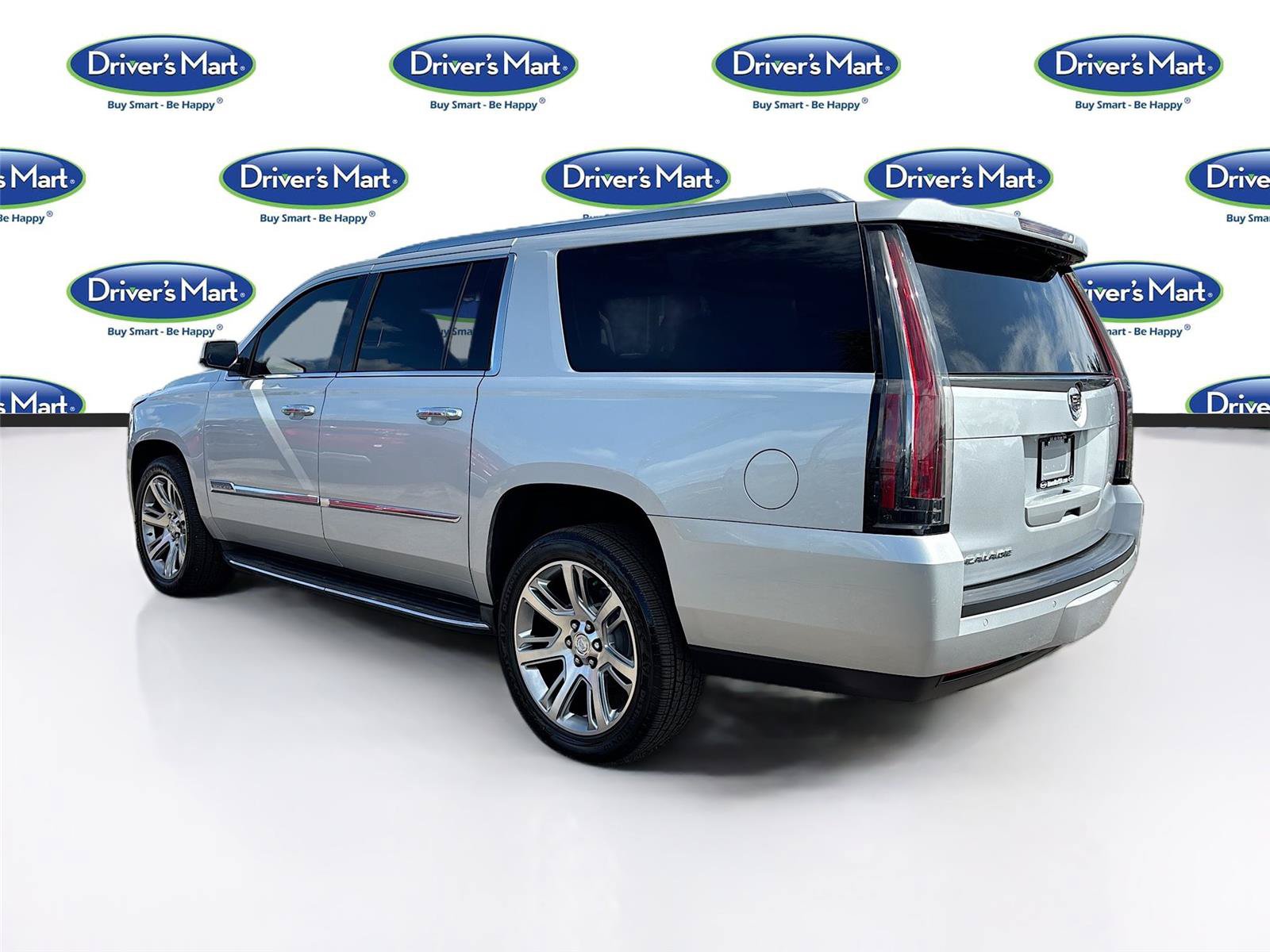 Used 2015 Cadillac Escalade ESV Luxury RWD image 5