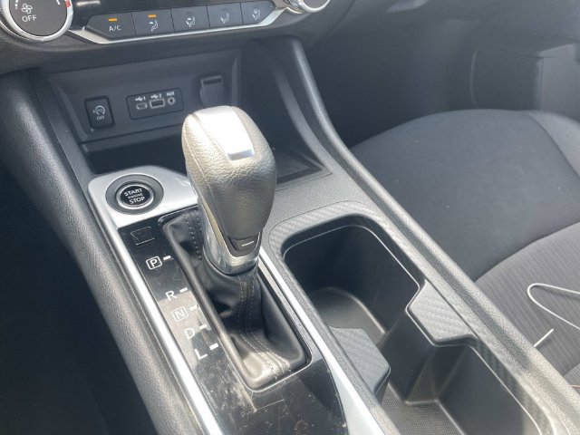 Used 2024 Nissan Sentra SV FWD image 24