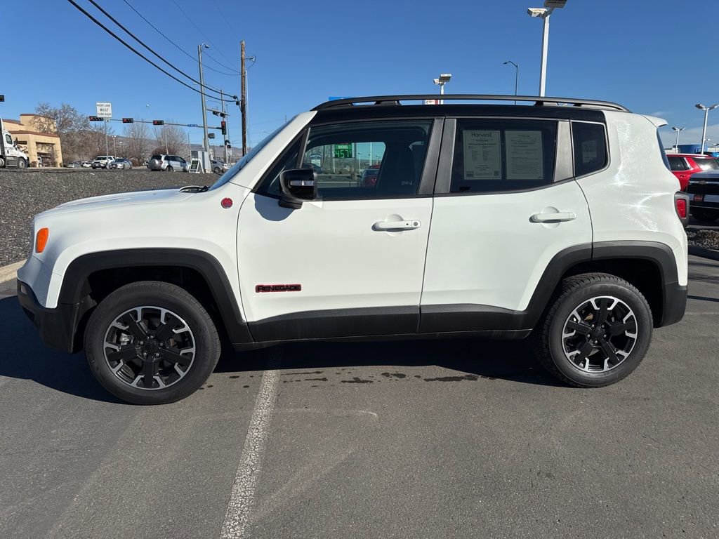 Used 2023 Jeep Renegade Trailhawk image 4