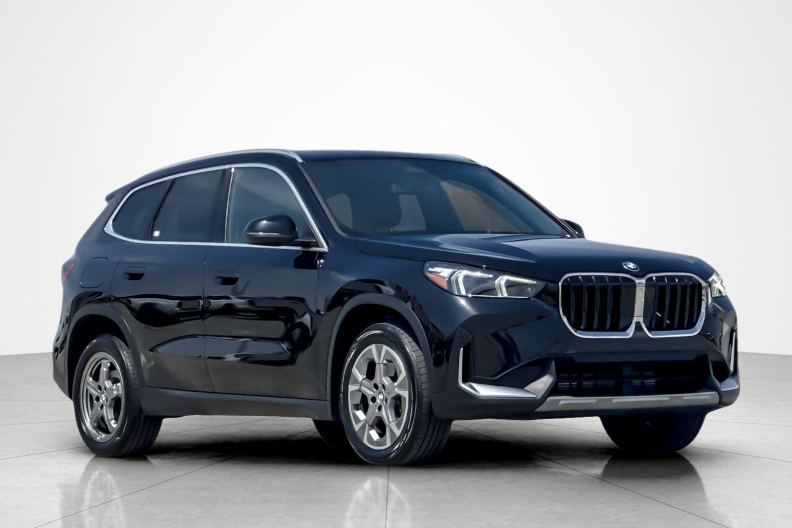 Used 2023 BMW X1 xDrive28i w/ Convenience Package AWD/4WD image 7