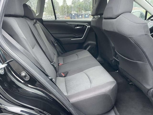 Used 2023 Toyota RAV4 XLE AWD/4WD image 13