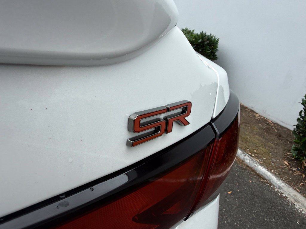 Certified 2025 Nissan Sentra SR FWD image 9