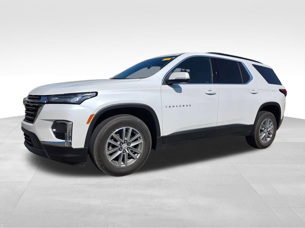 Used 2023 Chevrolet Traverse LT FWD image 2