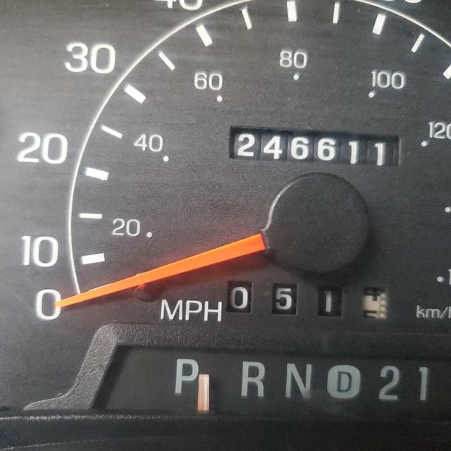 Used 2001 Ford Excursion XLT RWD image 26