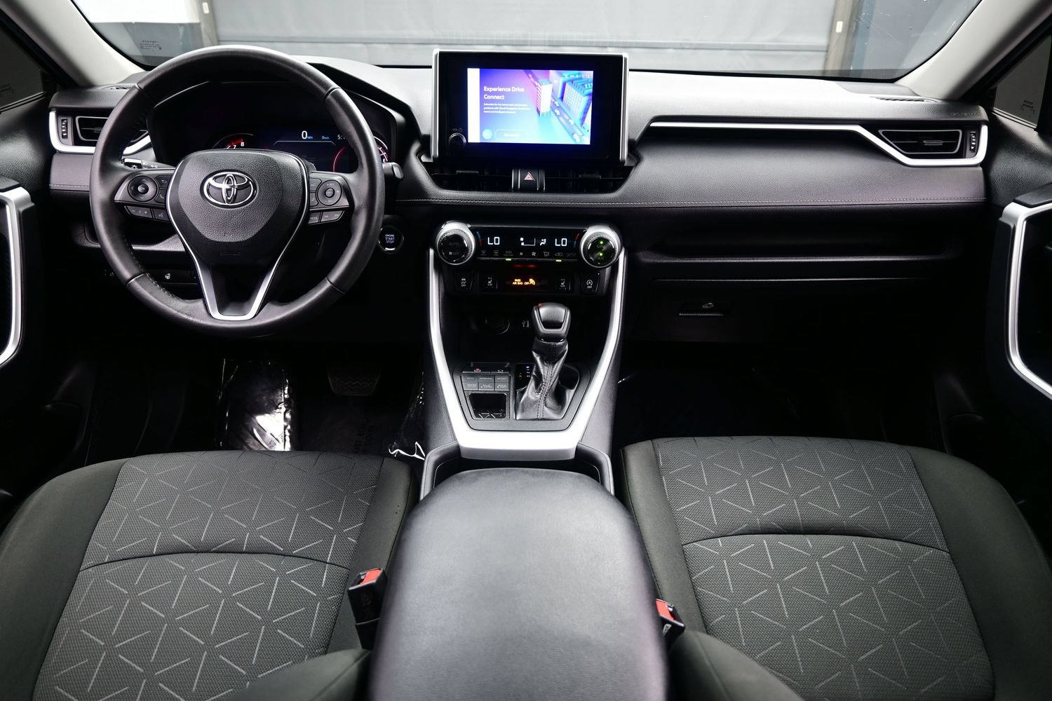 Used 2023 Toyota RAV4 XLE w/ Convenience Package AWD/4WD image 17