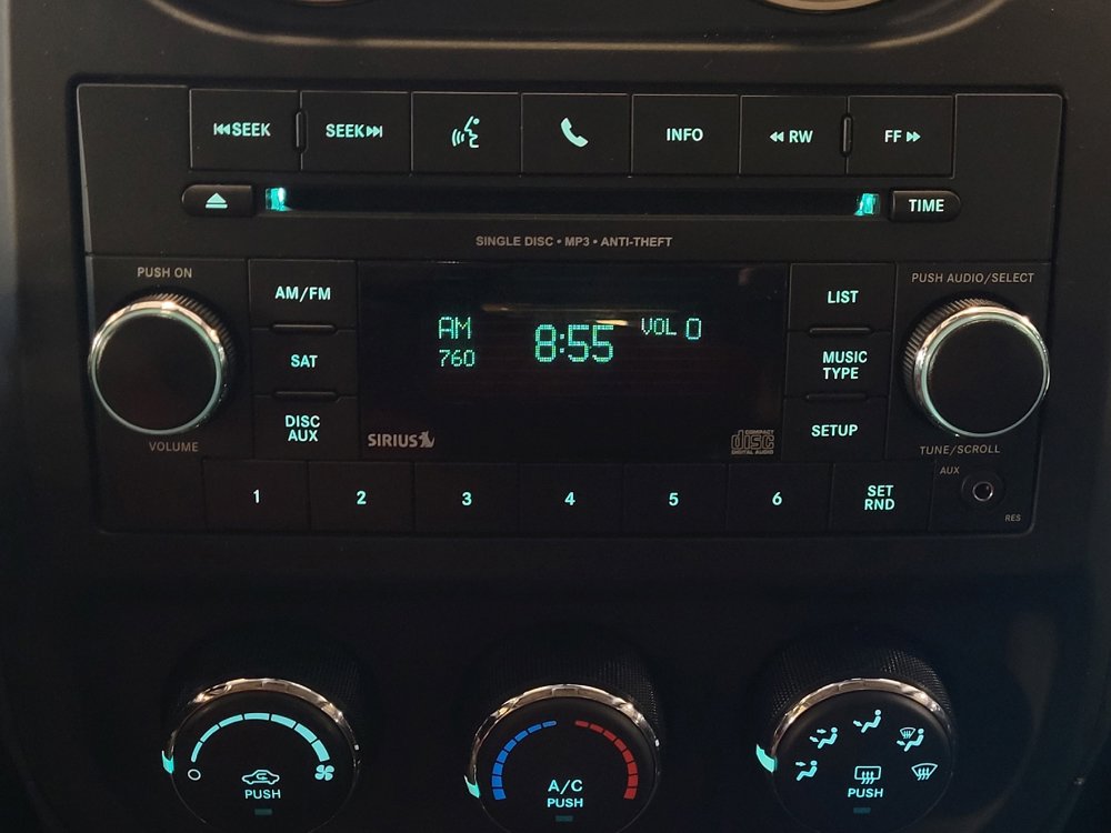 Used 2017 Jeep Compass 75th Anniversary w/ Power Value Group image 25