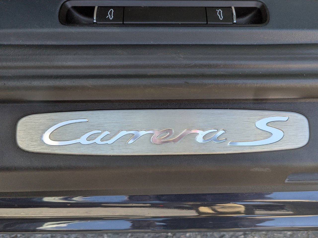 Used 2017 Porsche 911 Carrera S image 16