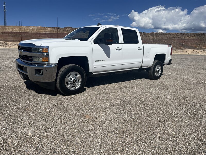 Used 2016 Chevrolet Silverado 2500 LT w/ Z71 Package, Off-Road AWD/4WD image 4