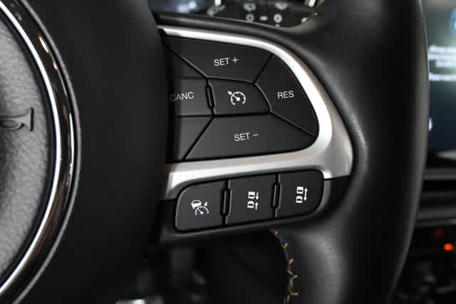 Used 2021 Jeep Compass Limited AWD/4WD image 22