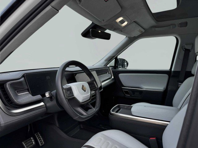 Used 2024 Rivian R1S Adventure image 25