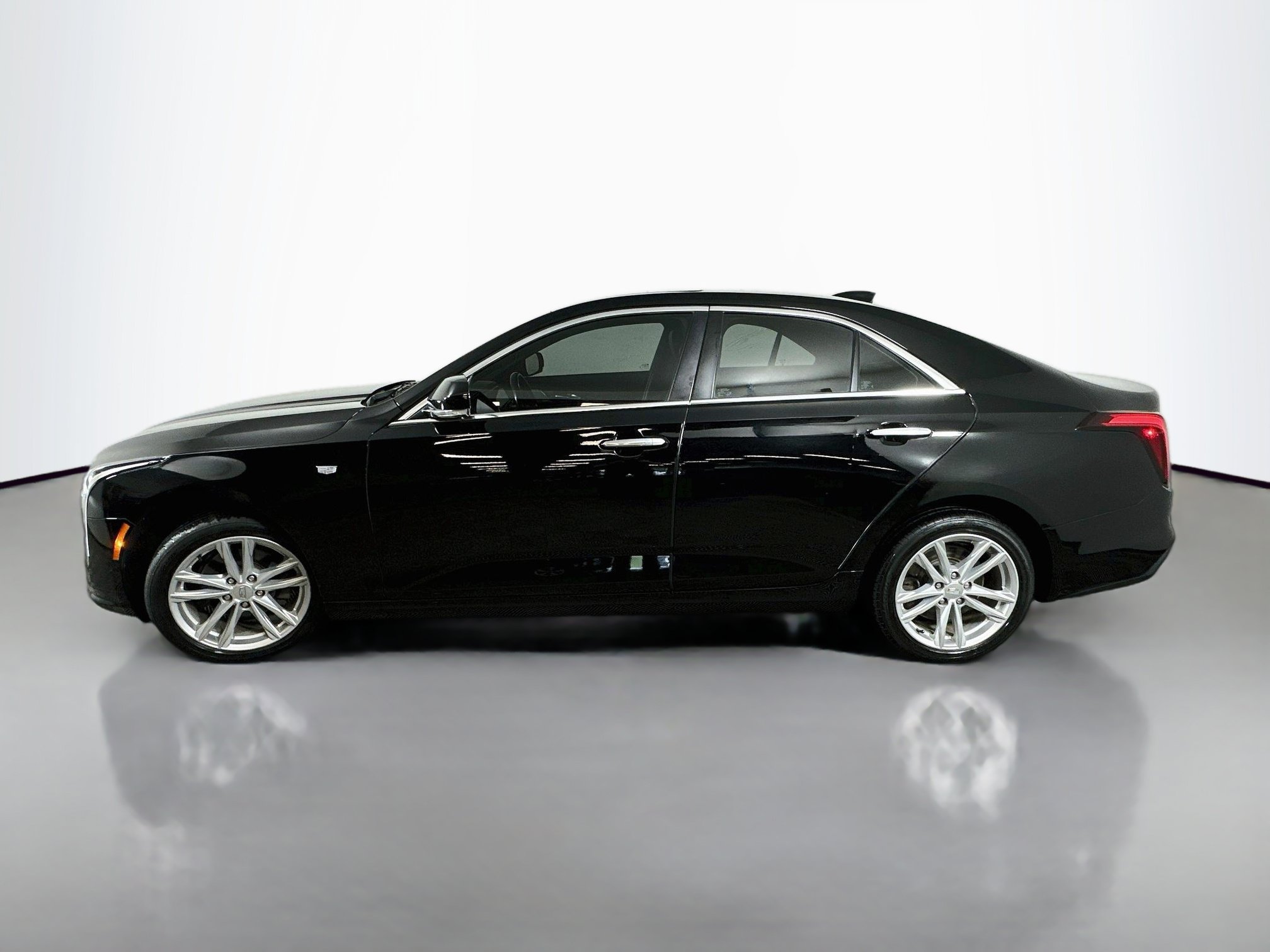 Used 2021 Cadillac CT4 Luxury w/ Sun And Sound Package AWD/4WD image 4