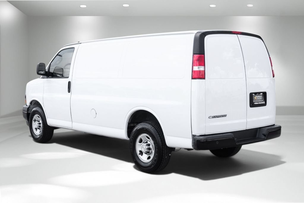 Used 2021 Chevrolet Express 2500 RWD image 9