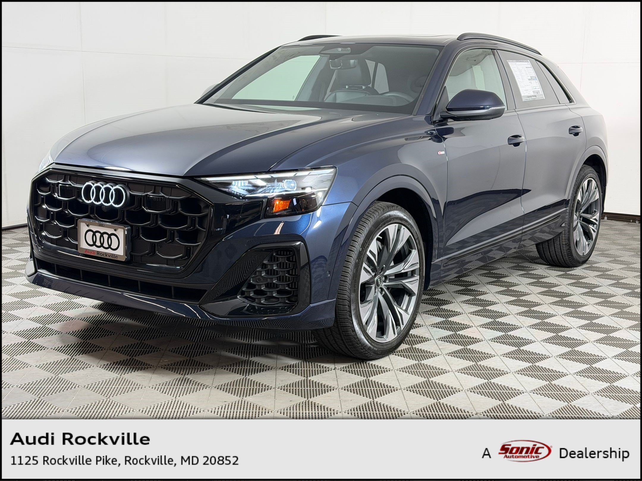 New 2027 Audi Q8 Premium Plus AWD/4WD image 1