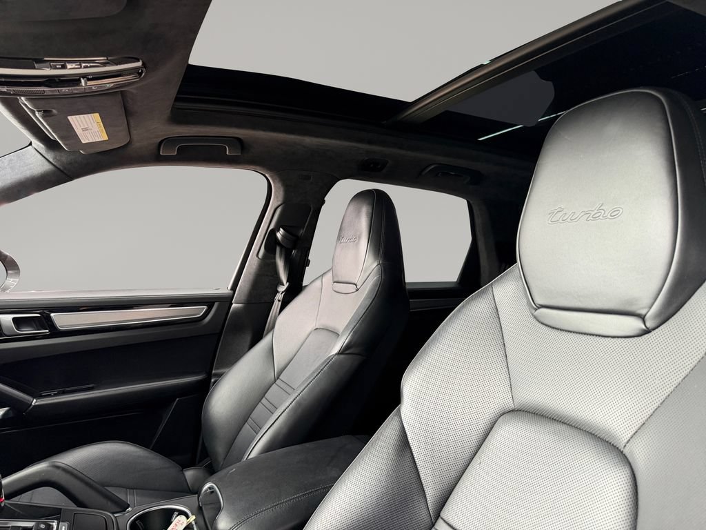 Used 2019 Porsche Cayenne Turbo AWD/4WD image 9