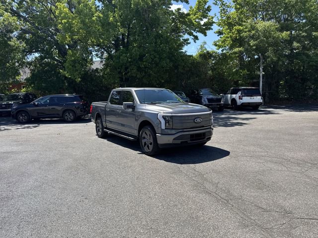Used 2022 Ford F150 Lightning Lariat w/ Equipment Group 511A High AWD/4WD image 3