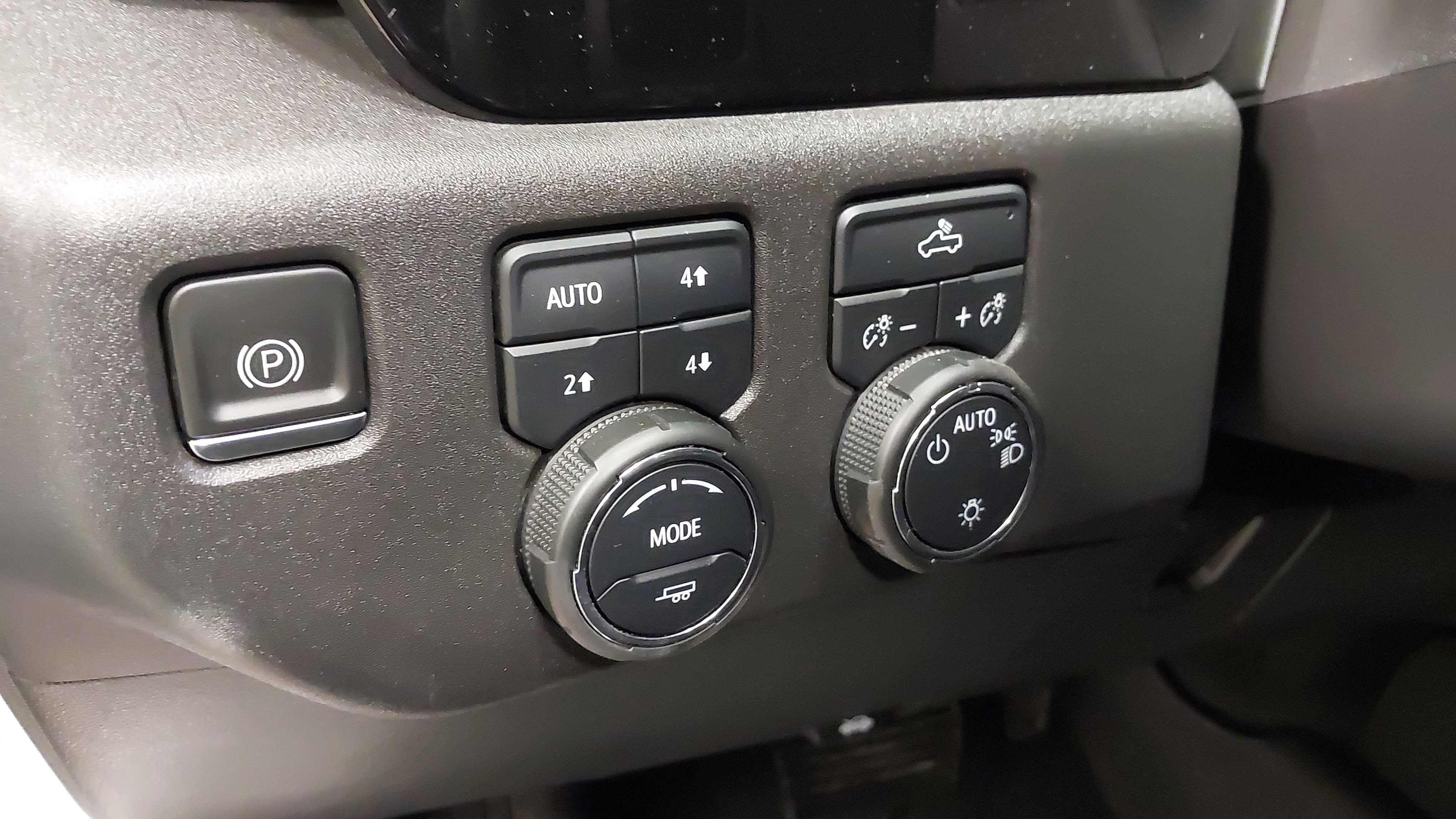 Certified 2023 Chevrolet Silverado 1500 LT w/ Z71 Off-Road Package image 23