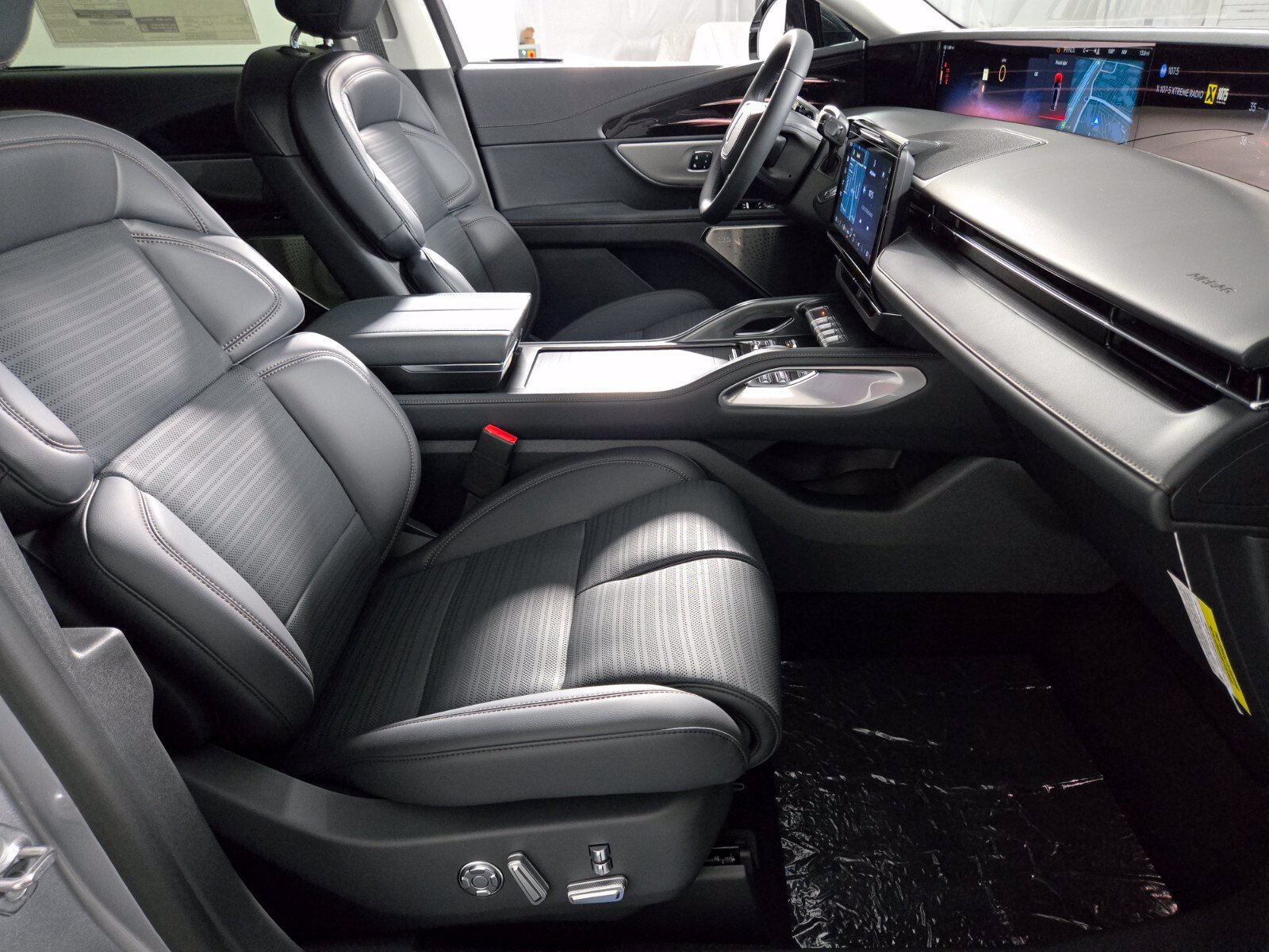 New 2026 Lincoln Nautilus Reserve AWD/4WD image 20