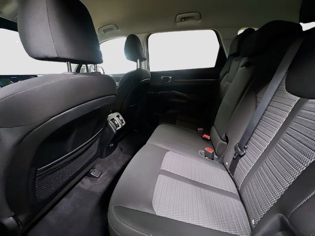 Certified 2025 Kia Sorento LX FWD image 23