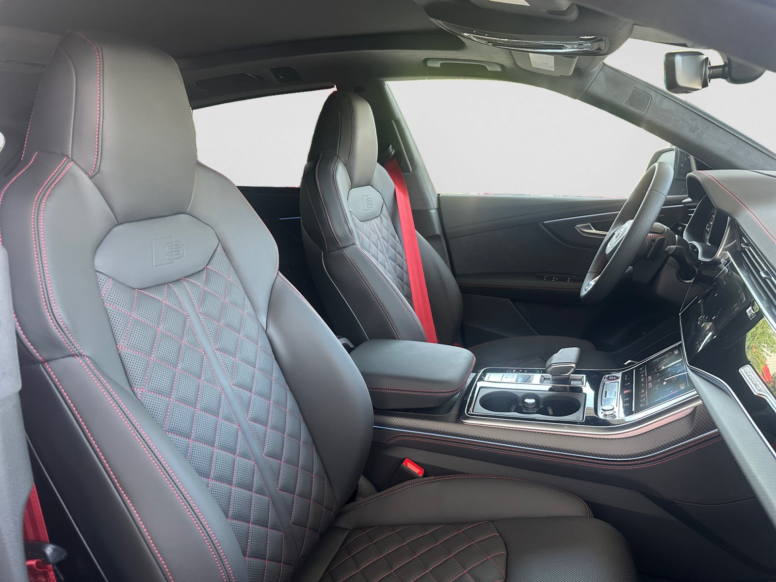 New 2026 Audi SQ8 Prestige AWD/4WD image 16