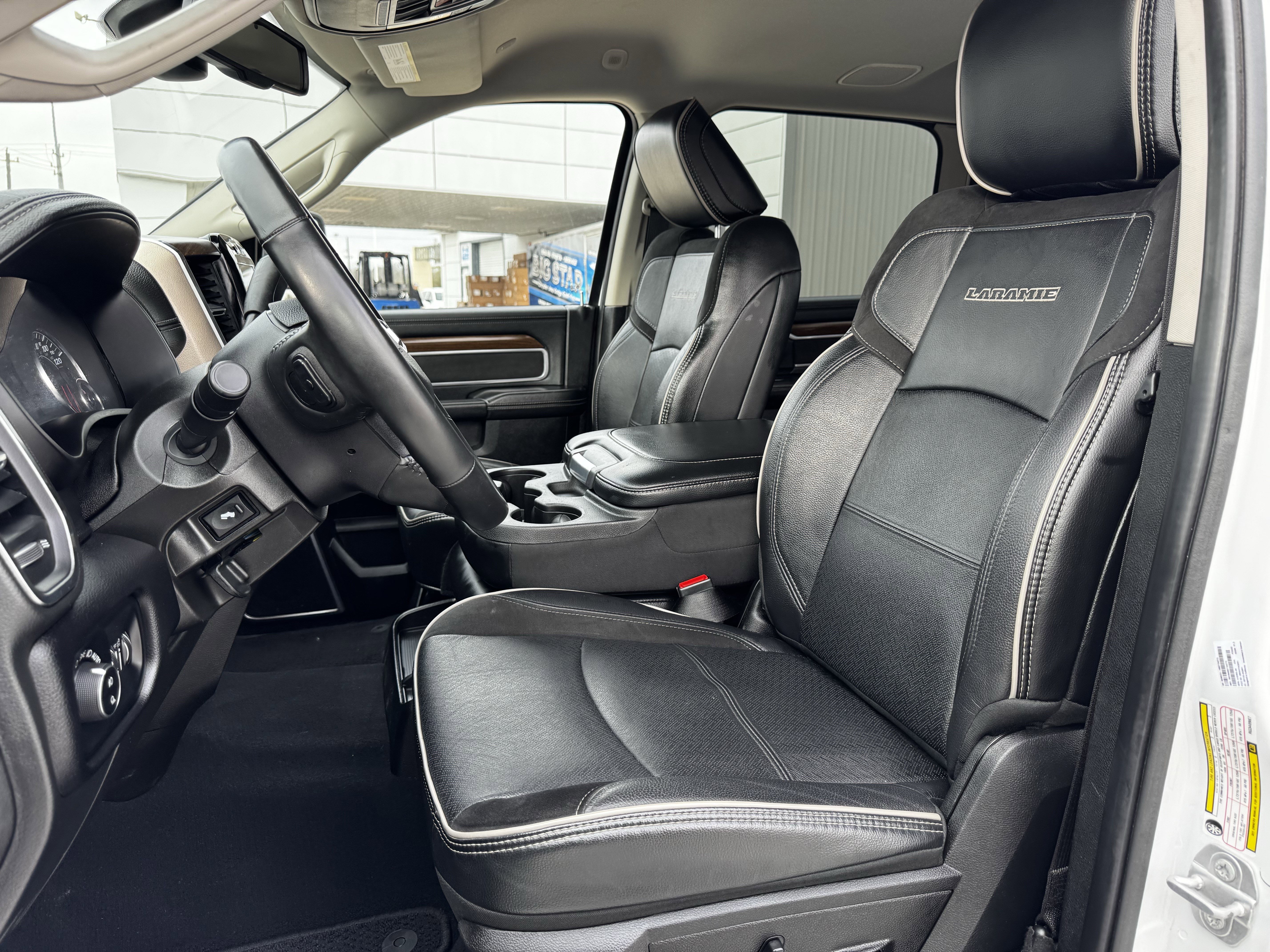 Used 2024 RAM 2500 Laramie image 28