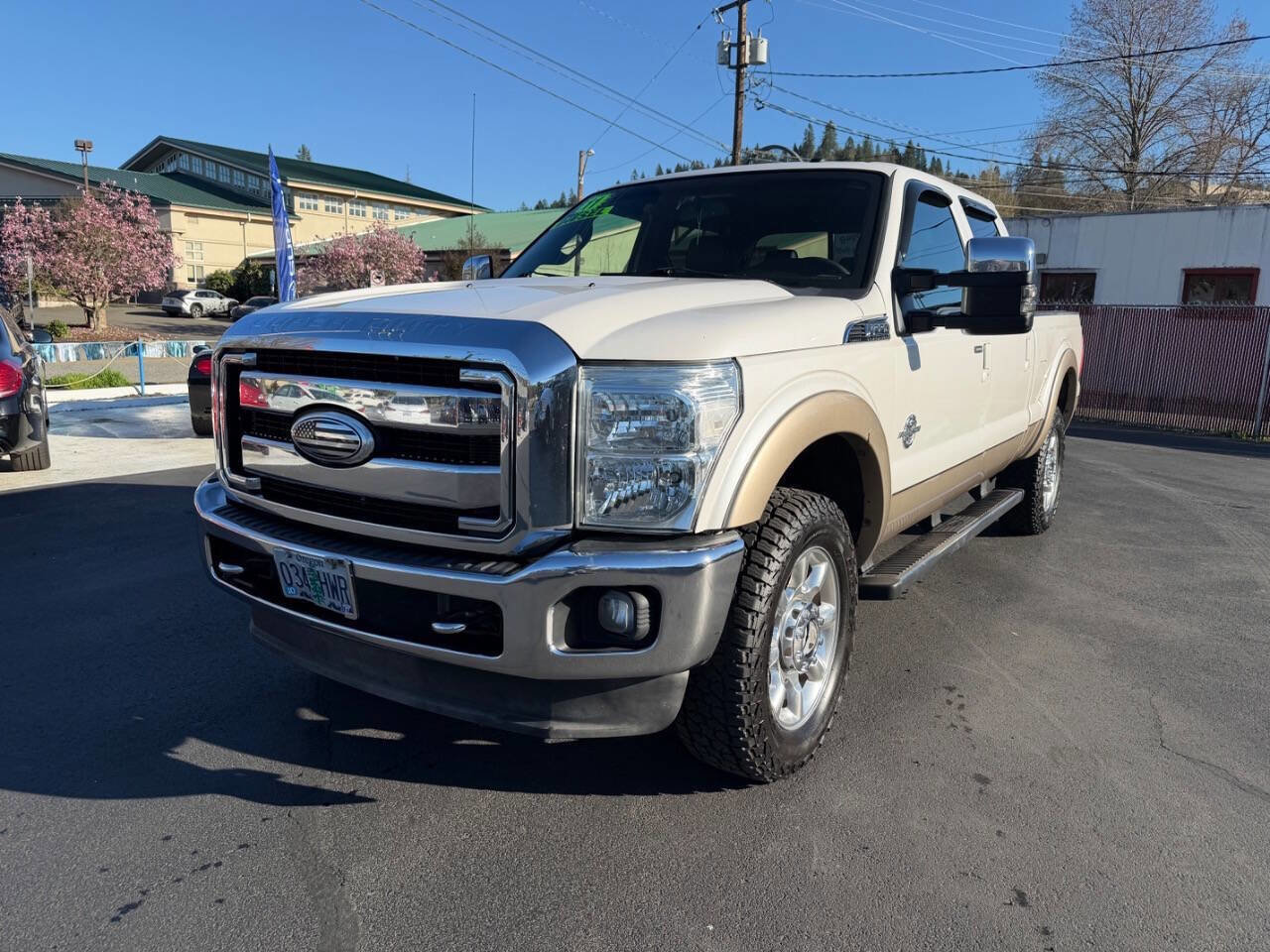 Used 2011 Ford F350 Lariat w/ Chrome Pkg image 4