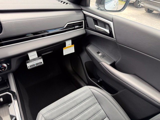 New 2026 Mitsubishi Outlander LE FWD image 20
