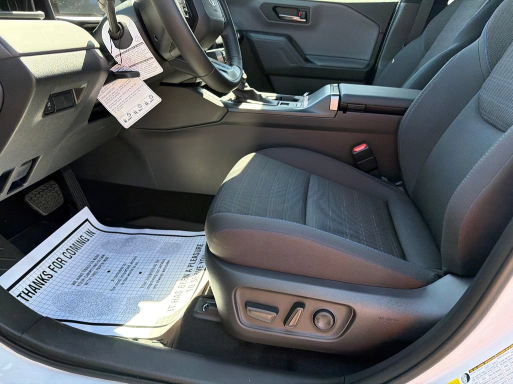 Used 2026 Toyota RAV4 SE AWD/4WD image 22